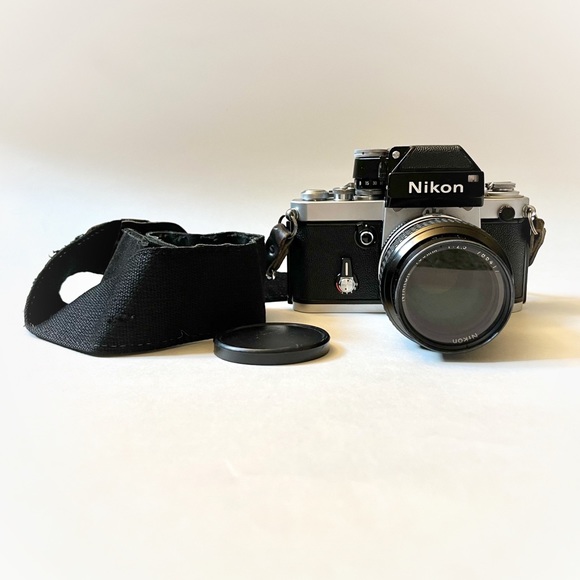 VTG Nikon F2 35mm SLR Film Camera Nikkor 105mm 1:2.5 786417 Lens Japan